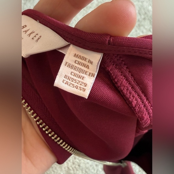 TED BAKER JASMINT SCALLOP OVERLAY MAROON DRESS size 0 NWOT $279 - Picture 8 of 10